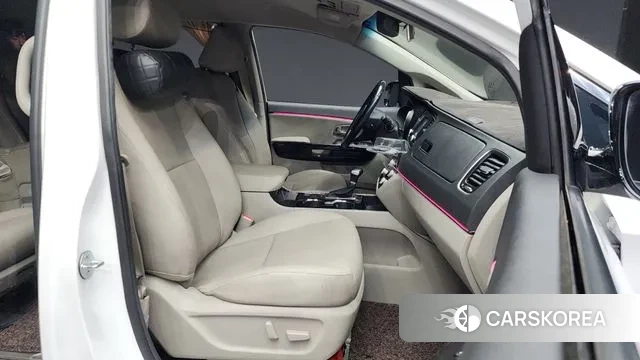 Kia The New Carnival 2019 Белый из Кореи, фото 2