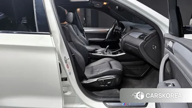 BMW X4 (F26) 2018 Белый из Кореи, фото 2