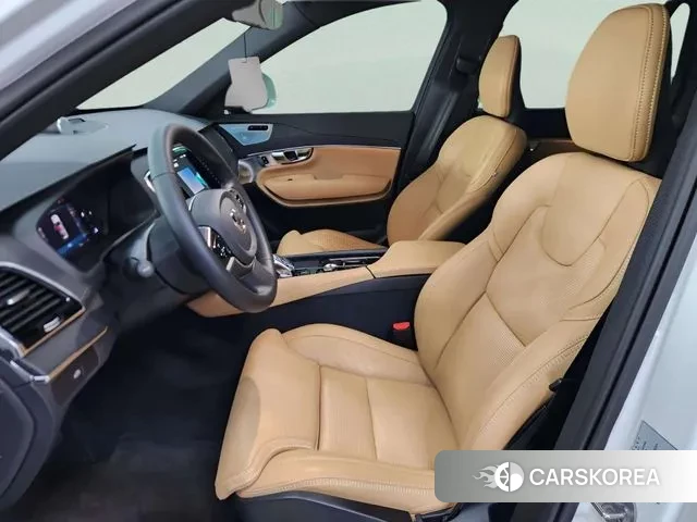 Volvo XC90 second Generation 2024 Белый из Кореи, фото 2