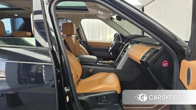 Land Rover Discovery 5 2018 Черный из Кореи, фото 2