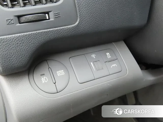 Hyundai The New Grand Starex 2020 Серебристо-серый из Кореи, фото 2