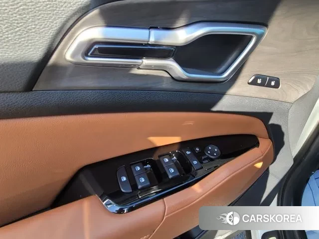 Kia Sportage 5th Generation Hybrid 2022 Белый из Кореи, фото 2