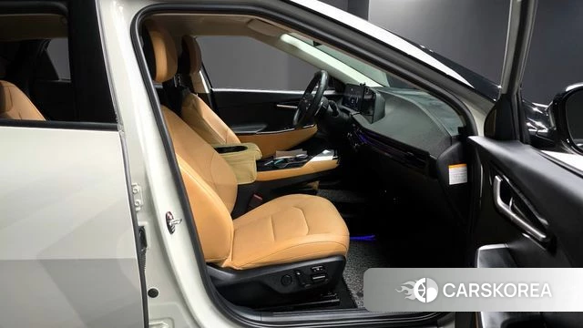 Kia EV6 2021 Жемчужный цвет из Кореи, фото 2