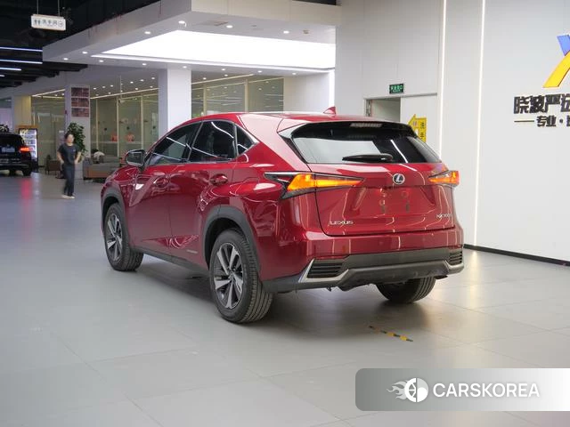 Lexus NX 2020 Красный из Китая, фото 2