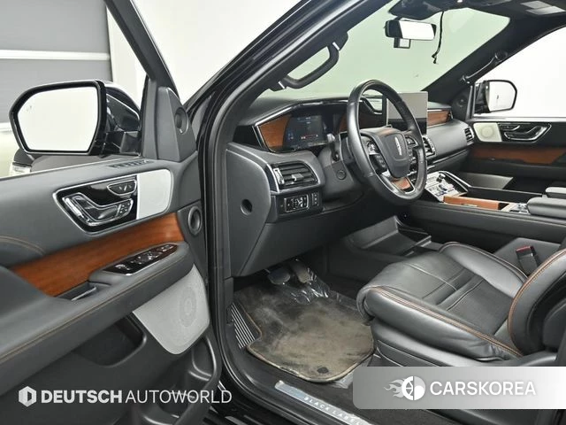Lincoln Navigator 4th generation 2023 Черный из Кореи, фото 2