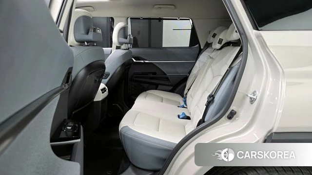 Ssangyong Torres EVX 2024 Жемчужный цвет из Кореи, фото 2