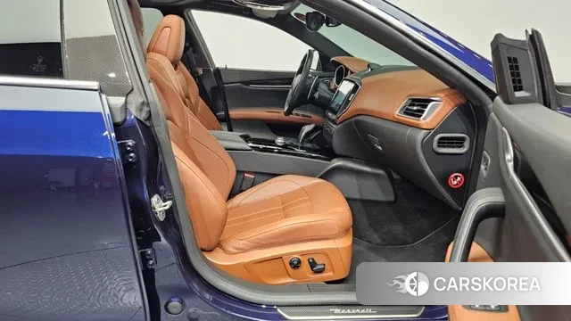 Maserati Ghibli 2019 Синий из Кореи, фото 2