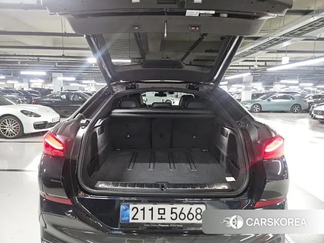 BMW X6 (G06) 2025 Черный из Кореи, фото 2