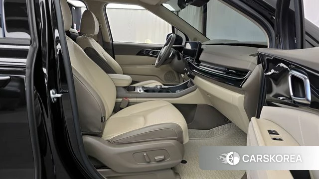 Kia The New Carnival 4th Generation 2024 Черный из Кореи, фото 2