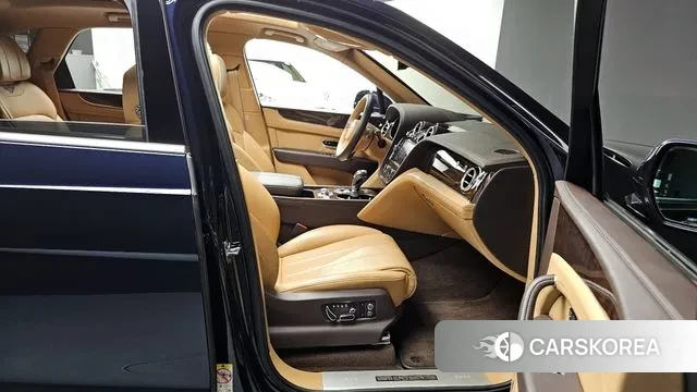 Bentley Bentayga 2020 Синий из Кореи, фото 2