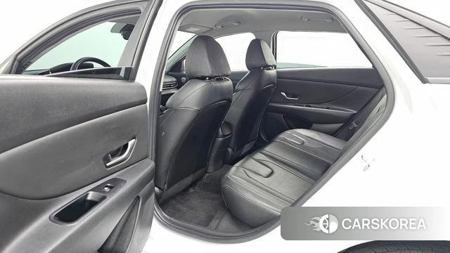 Hyundai Avante (CN7) 2021 Белый из Кореи, фото 2