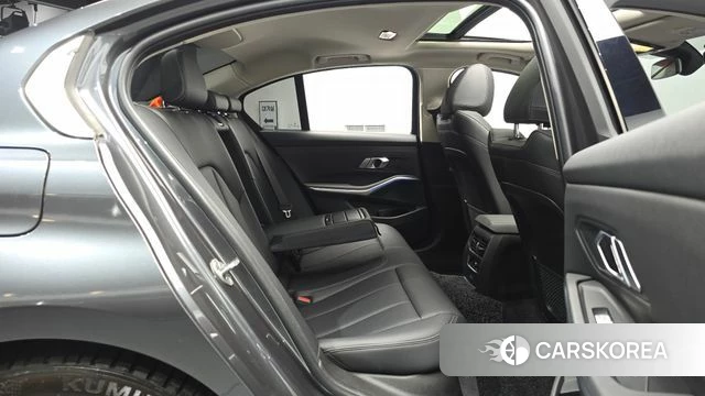 BMW 3 Series (G20) 2021 Белый из Кореи, фото 2