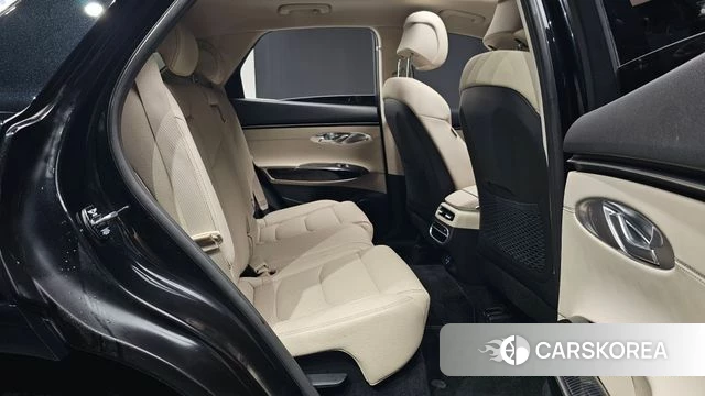 Genesis GV70 2022 Черный из Кореи, фото 2