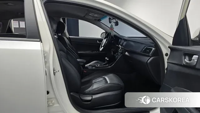 Kia K5 second generation 2018 Белый из Кореи, фото 2