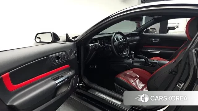 Ford Mustang 2019 Черный из Кореи, фото 2