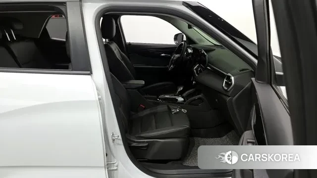 Chevrolet (GM Daewoo) The New Trail Blazer 2024 Белый из Кореи, фото 2