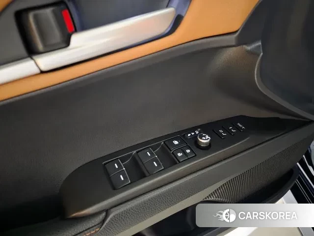 Toyota Camry (XV80) 2024 Синий из Кореи, фото 2