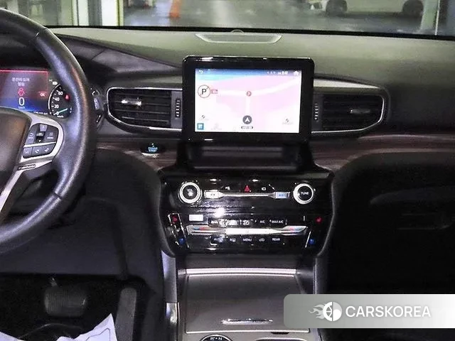 Ford Explorer 6th Generation 2021 Белый из Кореи, фото 2