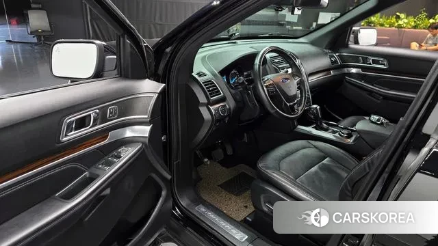 Ford Explorer 2018 Черный из Кореи, фото 2