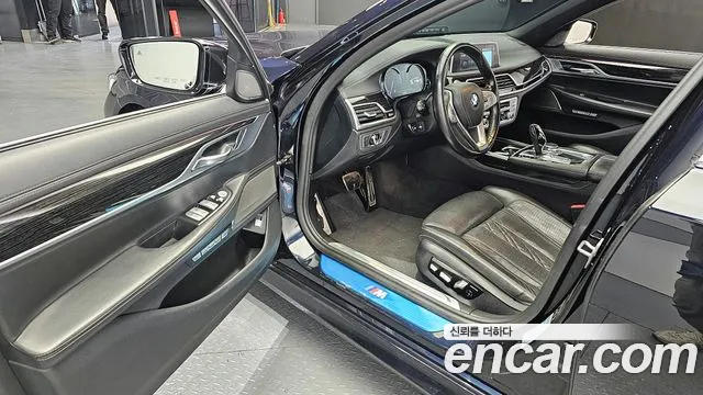 BMW 7 Series (G11) 2018 Черный из Кореи, фото 2