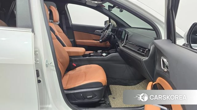 Kia Sportage 5th Generation 2023 Белый из Кореи, фото 2