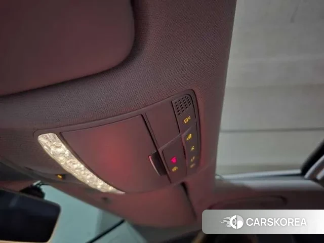 Mercedes-Benz C-Class W205 2020 Белый из Кореи, фото 2