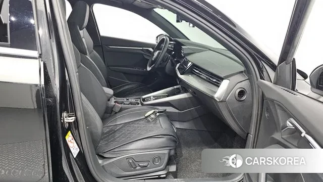 Audi A3 (8Y) 2022 Черный из Кореи, фото 2