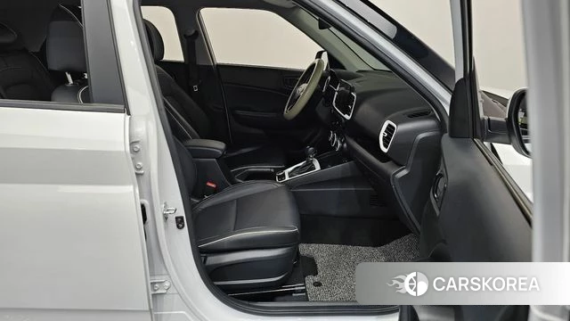 Hyundai Venue 2023 Белый из Кореи, фото 2