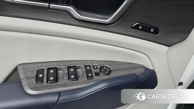 Kia Sportage 5th Generation 2023 Белый из Кореи, фото 2