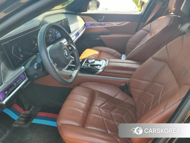 BMW 7 Series (G70) 2022 Черный из Кореи, фото 2