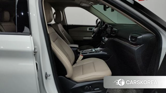 Ford Explorer 6th Generation 2020 Белый из Кореи, фото 2