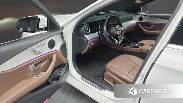 Mercedes-Benz E-Class W213 2020 Белый из Кореи, фото 2