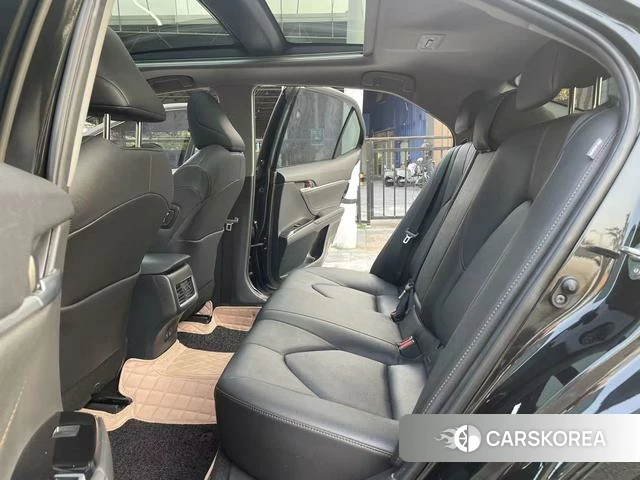 Toyota Camry 2023 Черный из Китая, фото 2