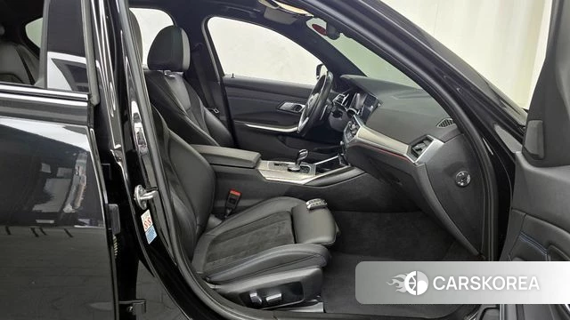 BMW 3 Series (G20) 2021 Черный из Кореи, фото 2