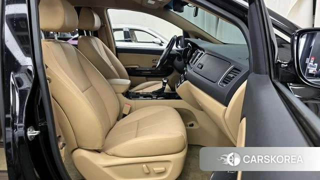 Kia The New Carnival 2019 Черный из Кореи, фото 2