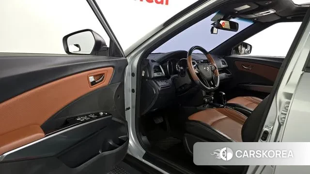 Ssangyong Tivoli Armor 2018 Серебряный из Кореи, фото 2