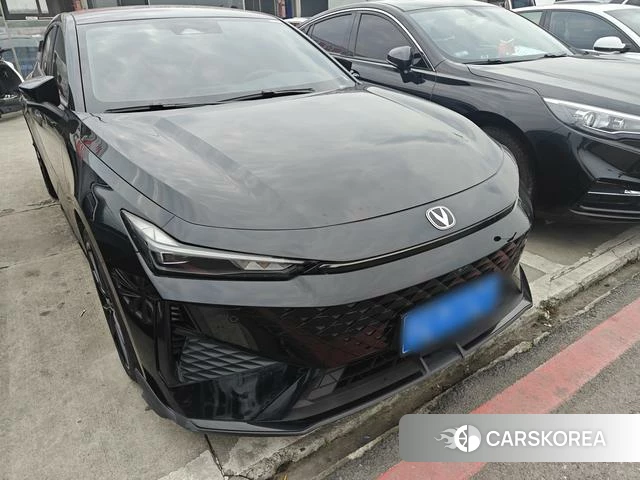 Chang'an UNI-V 2024 Черный из Китая, фото 2