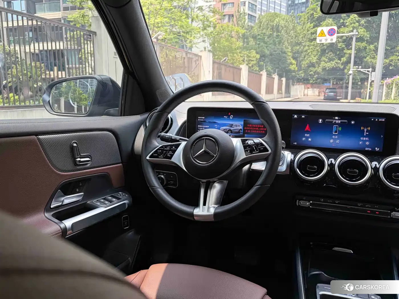Mercedes-Benz GLB 2024 Черный из Китая, фото 2