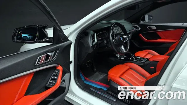 BMW 1 Series (F40) 2023 Белый из Кореи, фото 2