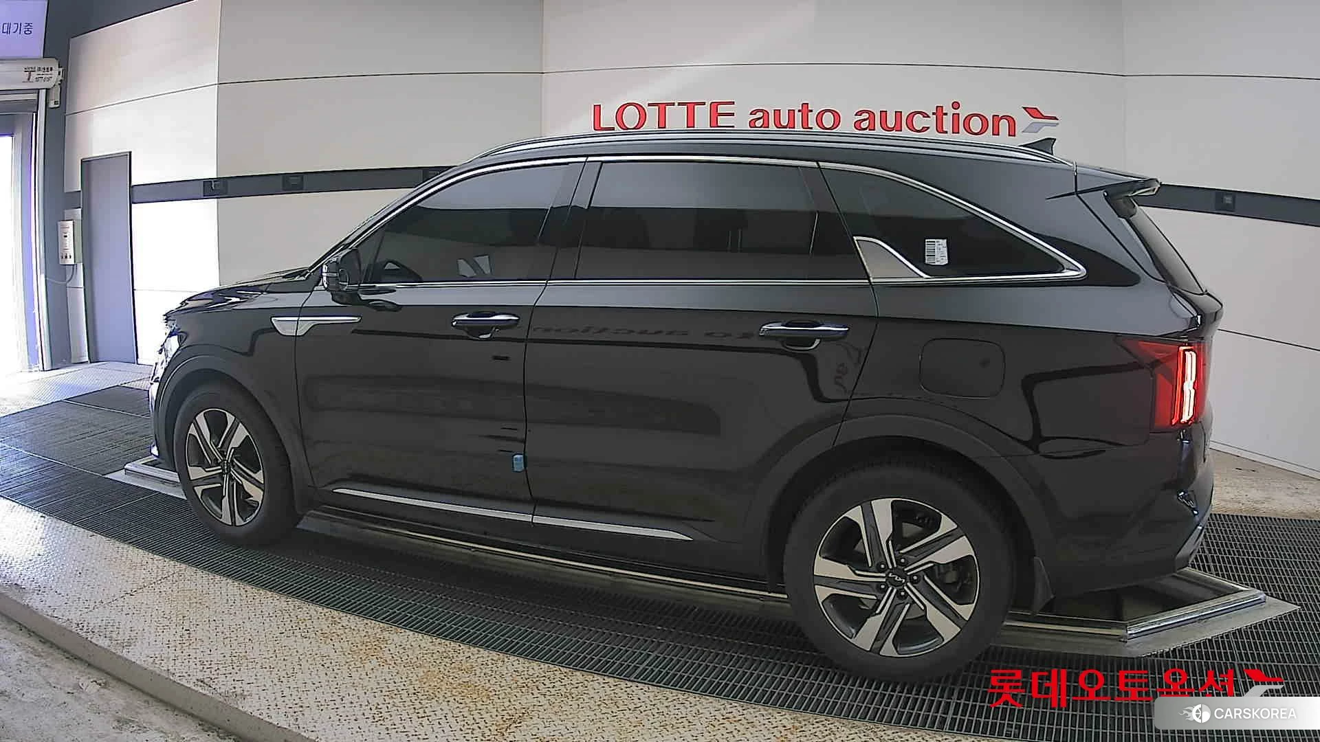 Kia Sorento Hybrid 2023 Черный из Кореи, фото 2