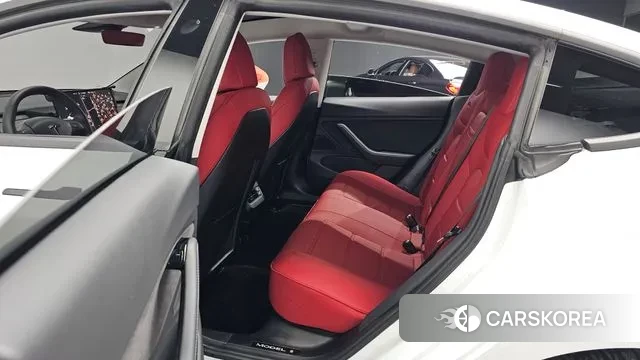 Tesla Model 3 2020 Белый из Кореи, фото 2