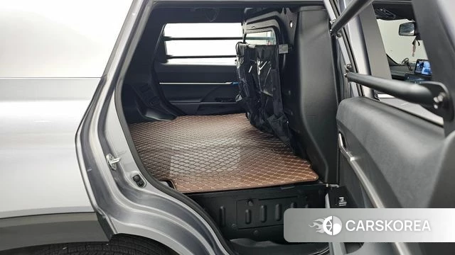 Ssangyong Torres 2024 Серебристо-серый из Кореи, фото 2