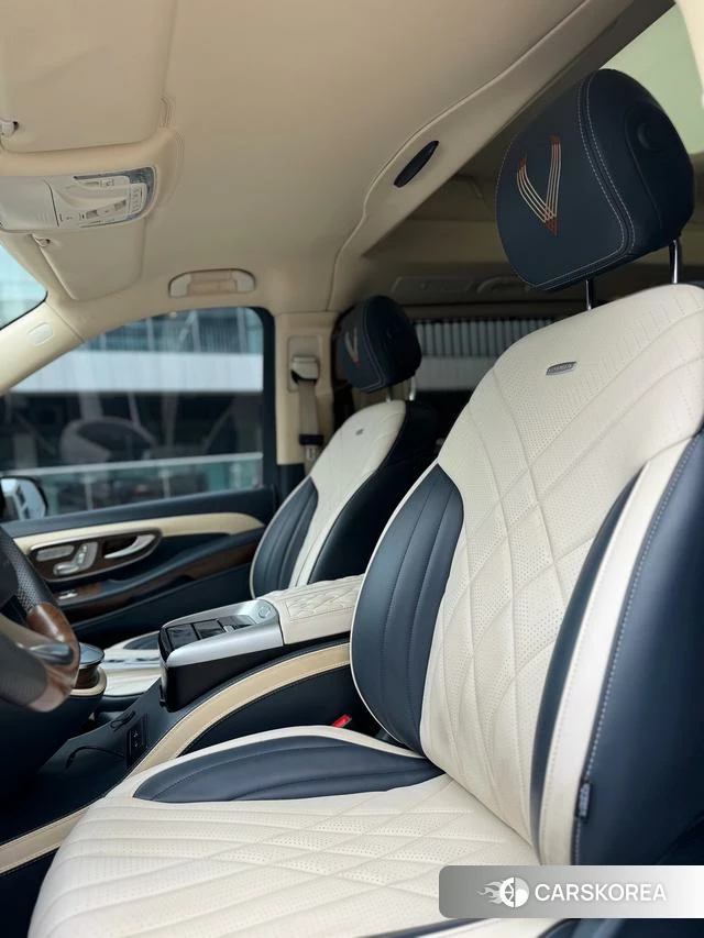 Mercedes-Benz V-class 2023 Черный из Китая, фото 2