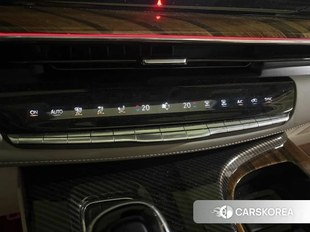 Cadillac Escalade 5th Generation 2023 Белый из Кореи, фото 2