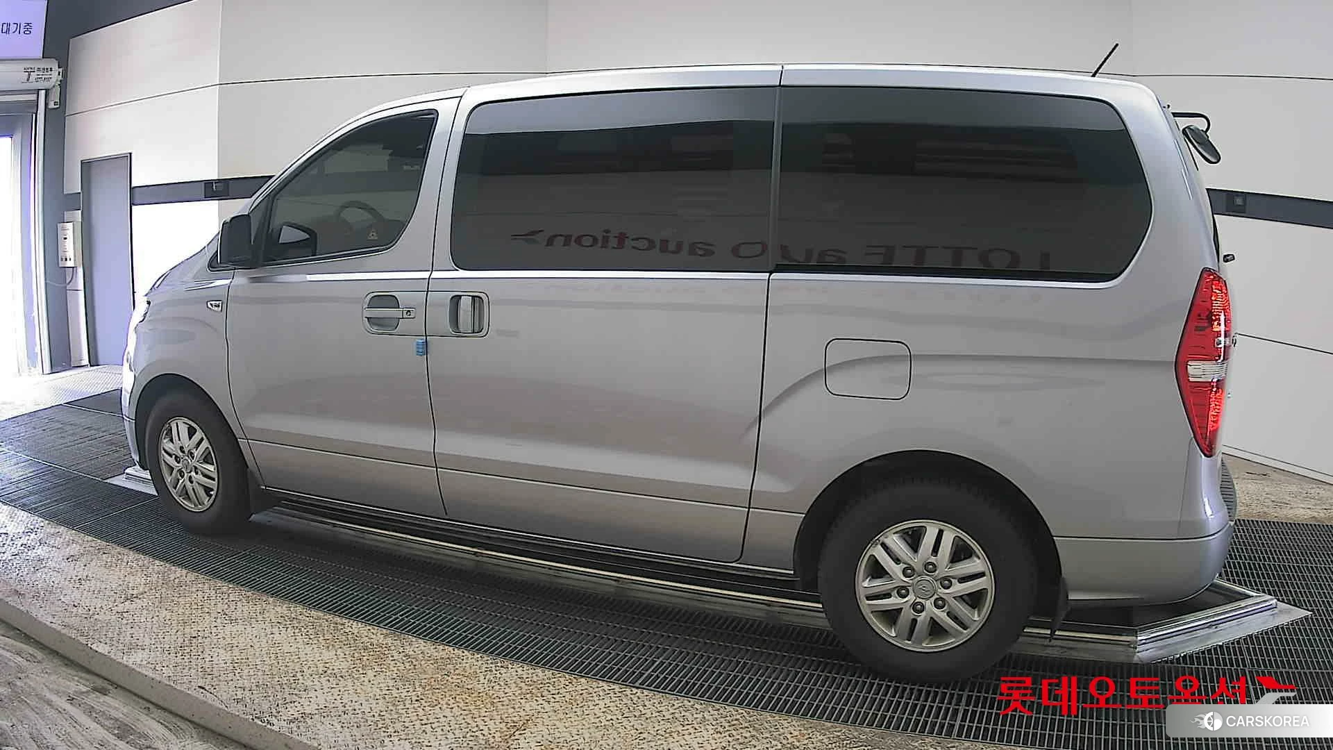 Hyundai Grand Starex 2021 Другое из Кореи, фото 2