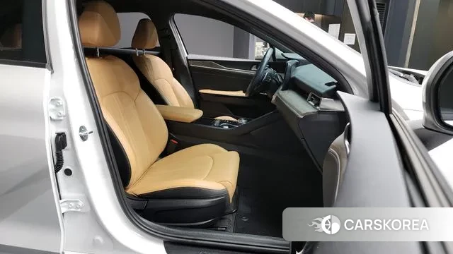 Kia K5 3rd generation 2021 Белый из Кореи, фото 2