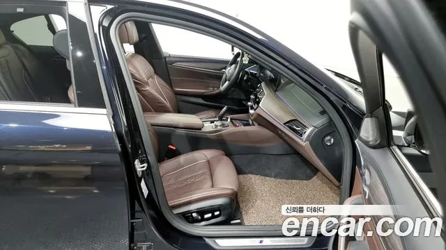 BMW 5 Series (G30) id 2510663 из Кореи 2