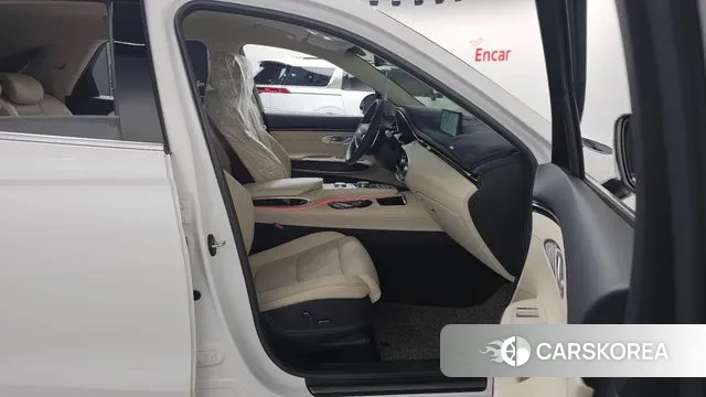 Genesis GV70 2021 Белый из Кореи, фото 2