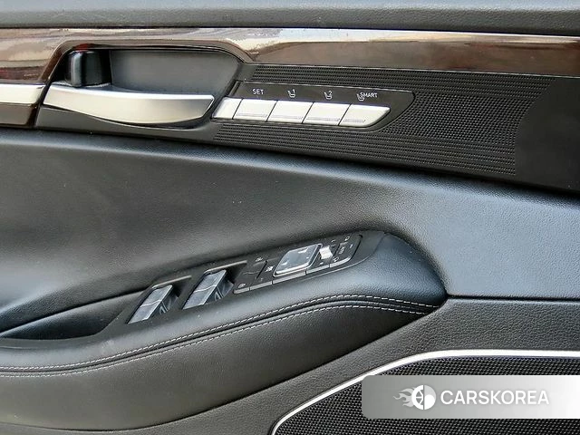 Genesis EQ900 2018 Черный из Кореи, фото 2