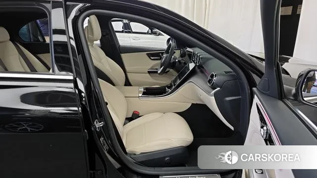 Mercedes-Benz C-Class W206 2024 Черный из Кореи, фото 2